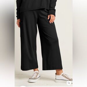 Planet by Lauren G 100% Pima Cotton Black Cargo Crop Gaucho Pants